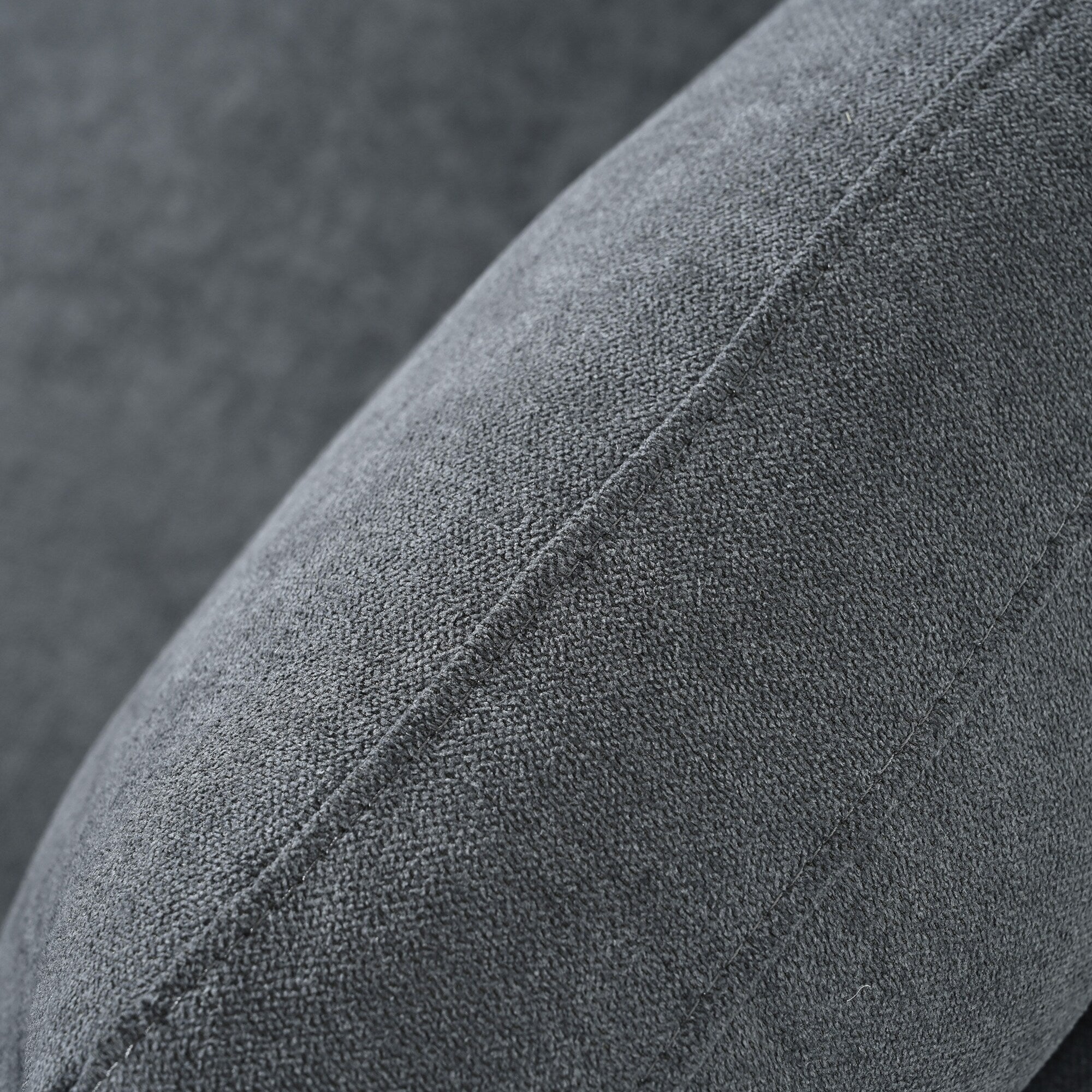 Sofa with Removable Back and Seat Cushions and 2 pillows