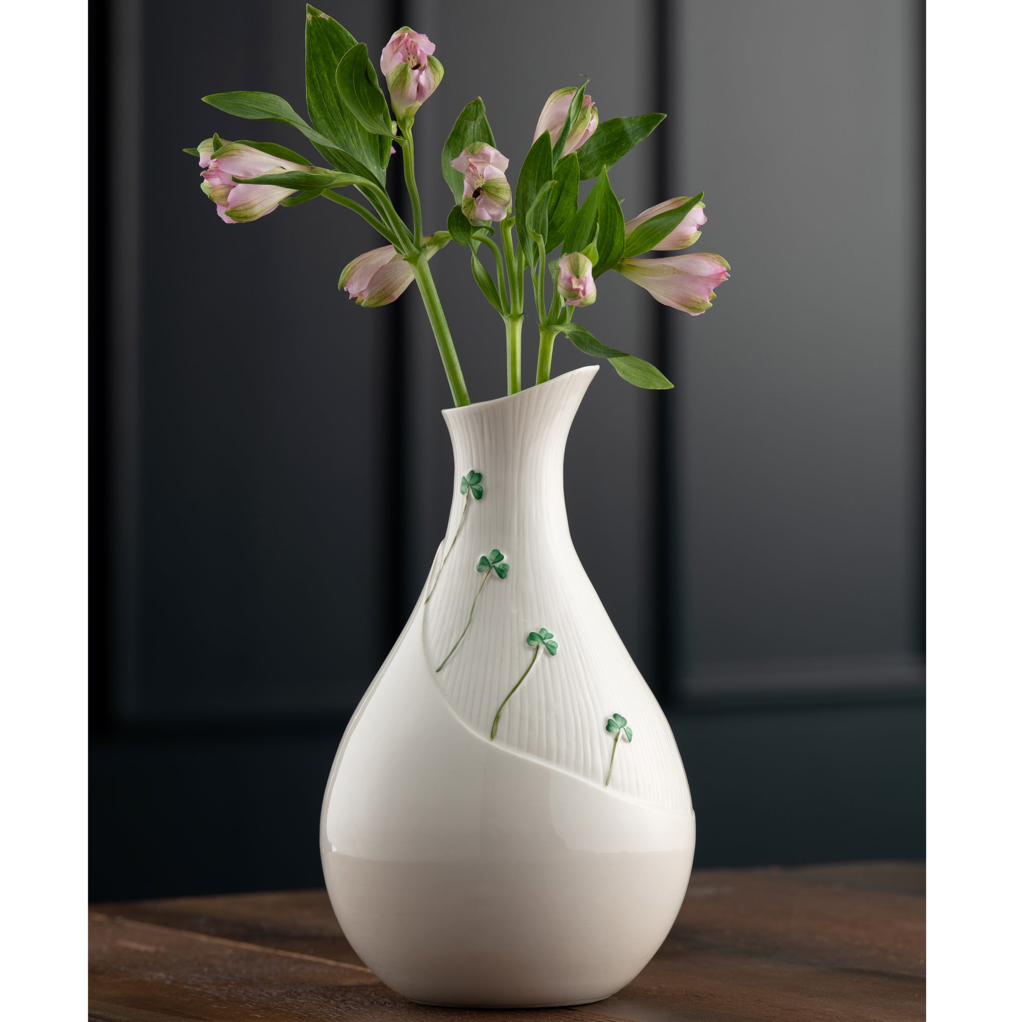 Belldine Classic Shamrock Meadow 9.5 Vase